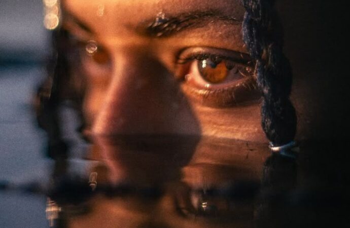 இணையவழி பகடிவதை-ஒரு மனோவியல் பார்வை