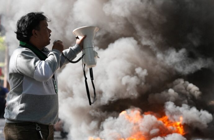 ஆர்ப்பாட்ட பகுதிகளைத் தவிர்க்கவும்-முகமது ஹசான்