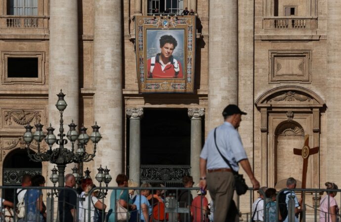 ஆயிரமாண்டின் முதல் கத்தோலிக்க துறவி: கார்லோ அகுடிஸ் புனிதர் பட்டம் பெறுகிறார்