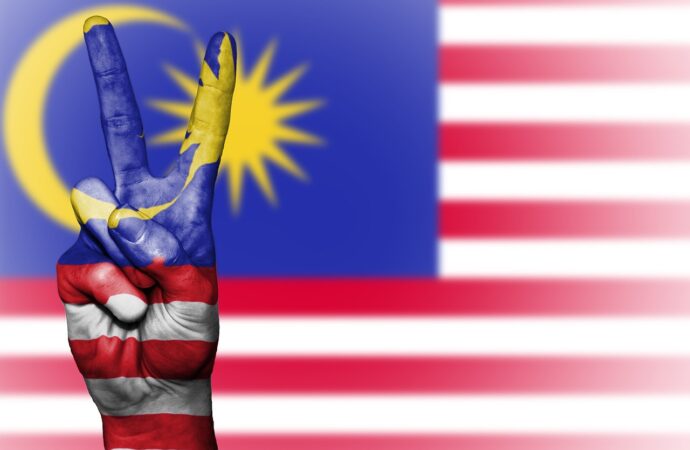 மலேசியா அமைதியின் காதலன்- ஜொனதன் ஷான்சரின் குற்றச்சாட்டு மலேசியாவின்  பாதுகாப்பு அமைப்புகளின் நம்பகத்தன்மையை கேள்விக்குள்ளாக்கும்  சூழ்ச்சி